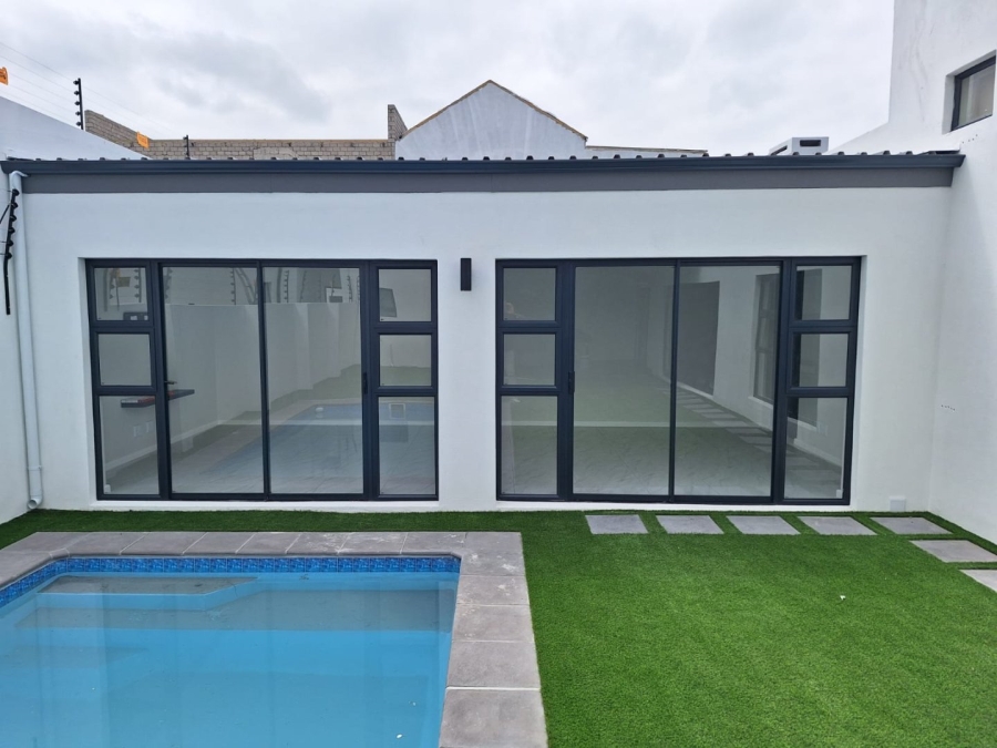 3 Bedroom Property for Sale in Sandown Western Cape